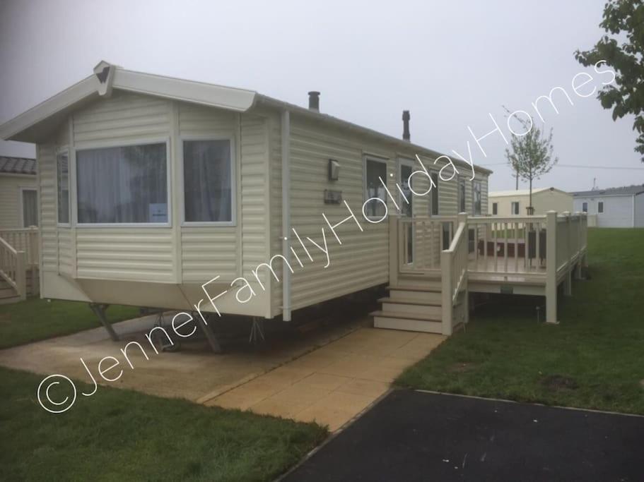 Jenner Family Holiday Homes At Tattershall Lakes Dogdyke Exterior photo